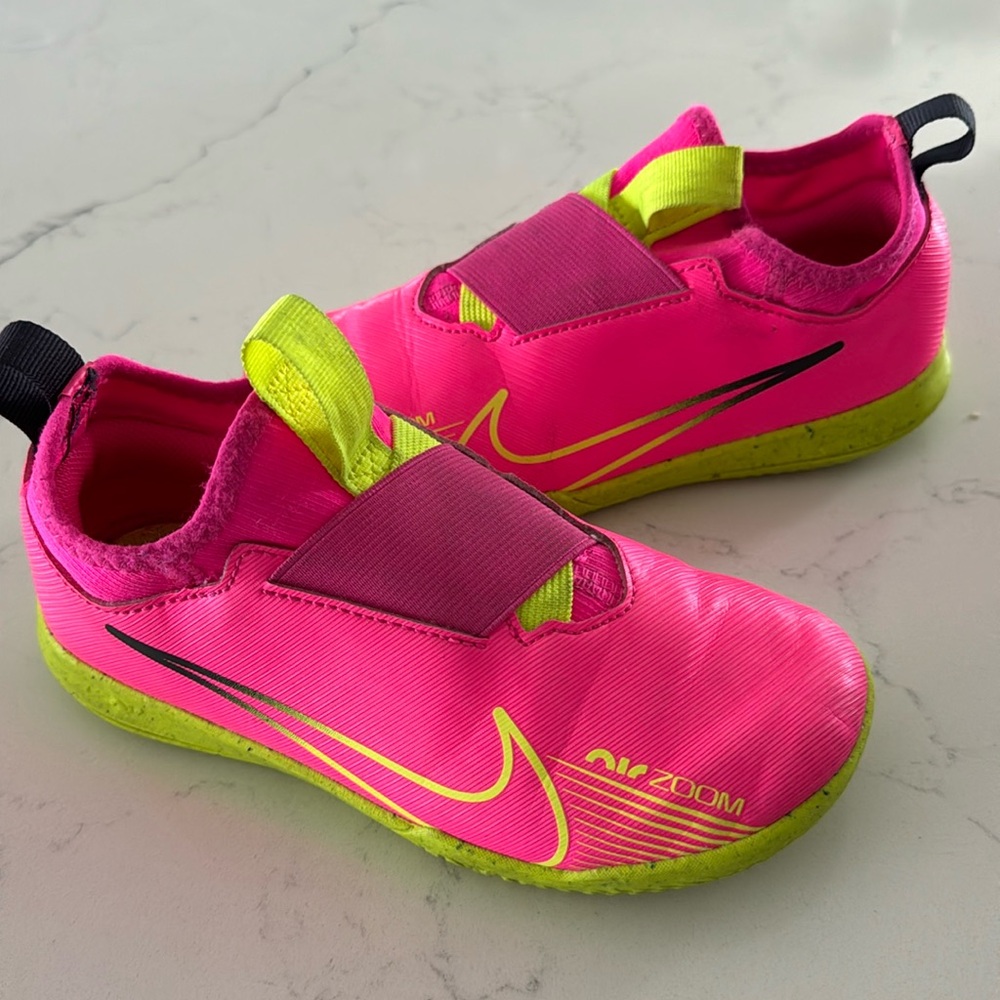 Girls Nike Indoor Soccer shoes